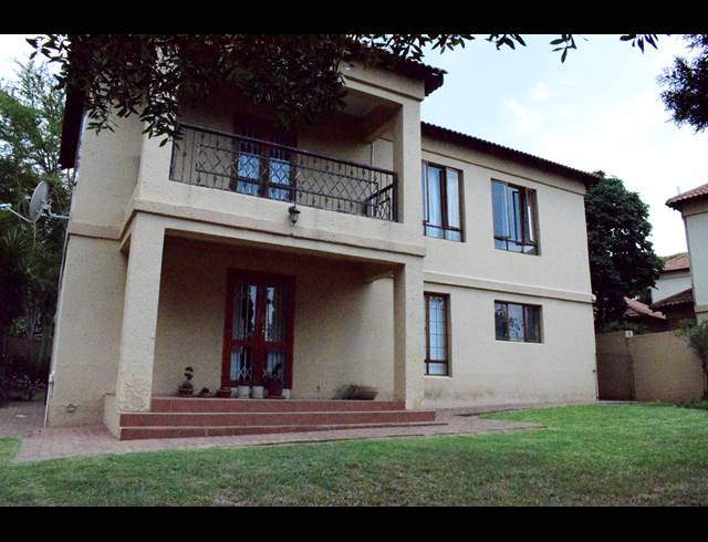 3 BEDROOM CLUSTER RENTED IN NORTH RIDING
